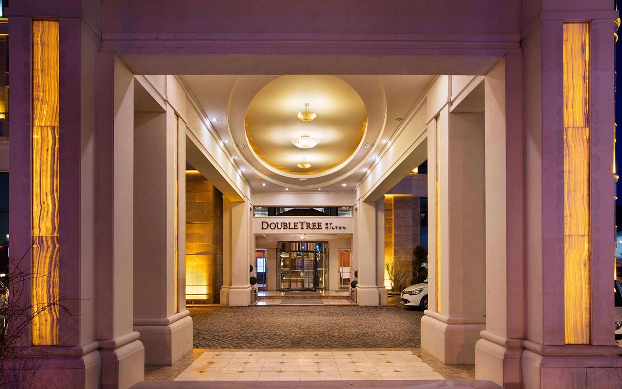 Doubletree By Hilton Van Eksteriør bilde